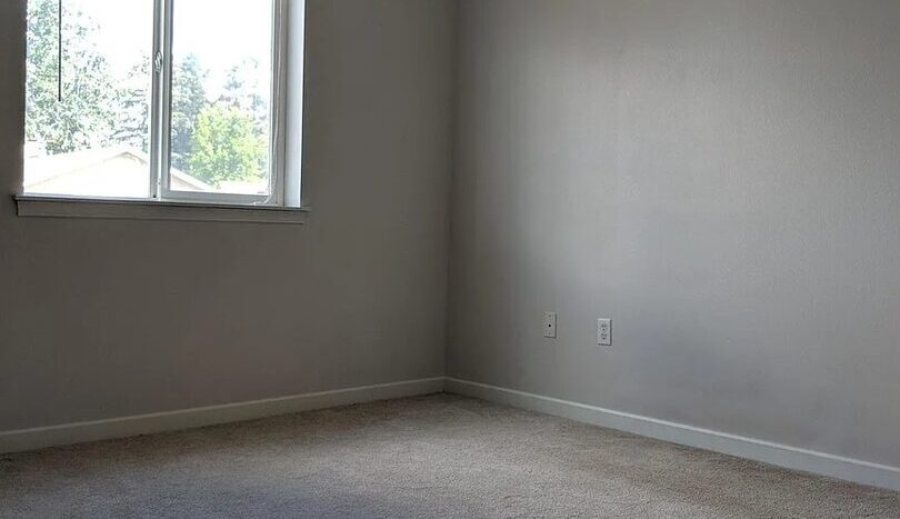 2809 186th St E - Tacoma - Washington - 3 bed, 3 bath rental property