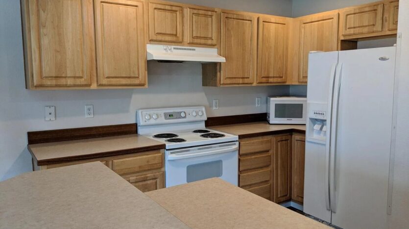 2809 186th St E - Tacoma - Washington - 3 bed, 3 bath rental property