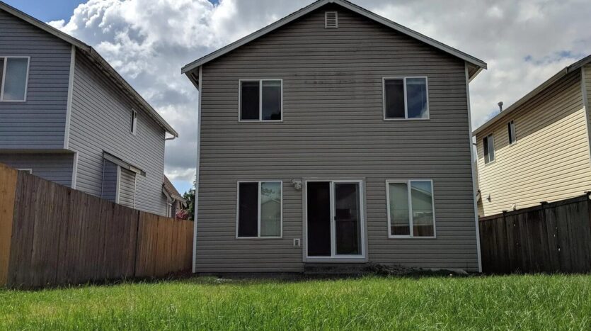2809 186th St E - Tacoma - Washington - 3 bed, 3 bath rental property