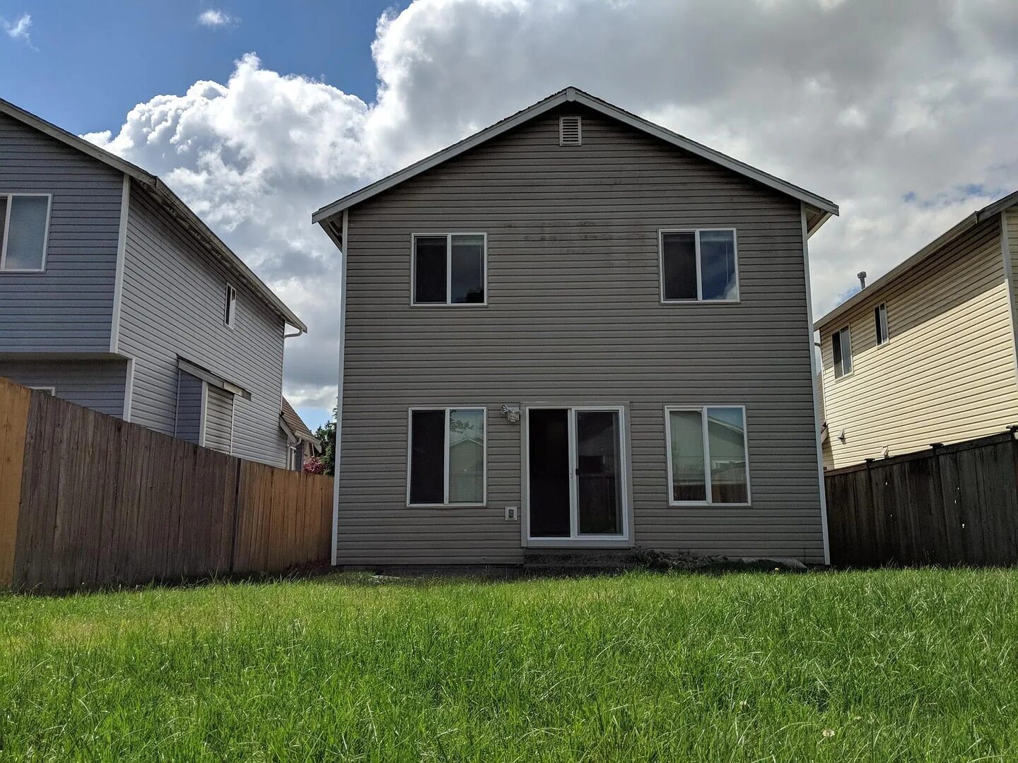2809 186th St E - Tacoma - Washington - 3 bed, 3 bath rental property