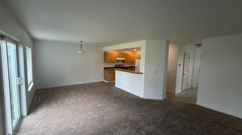 2809 186th St E - Tacoma - Washington - 3 bed, 3 bath rental property