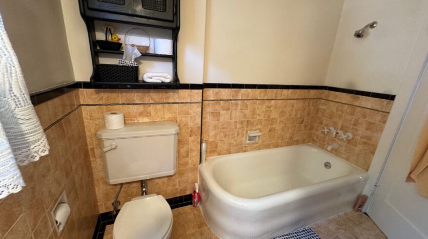 2856 Lincoln Ave - Alameda - California - 3 bed, 2 bath rental property
