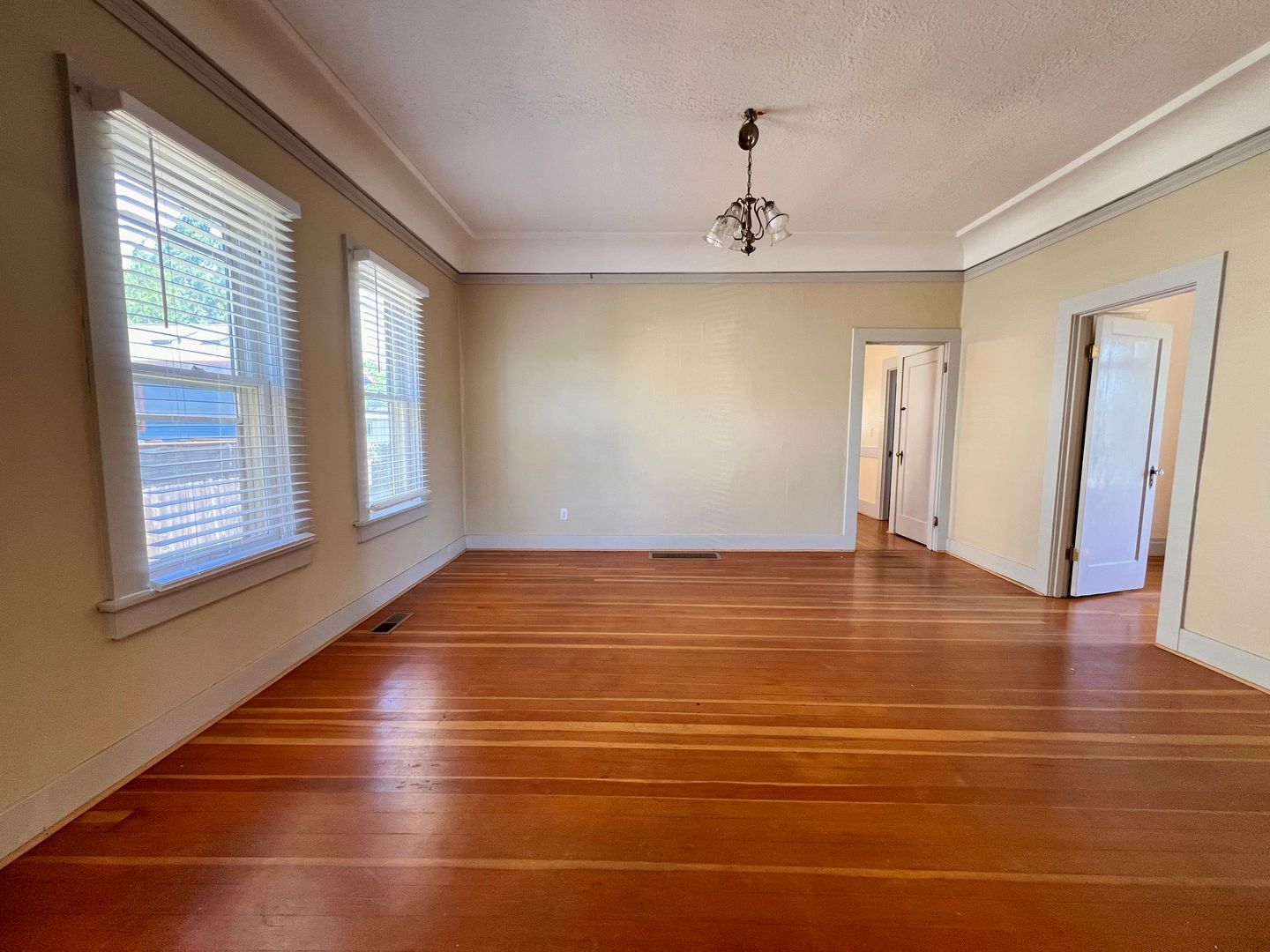 2916 SE 17th Avenue - Portland - Oregon - 2 bed, 2 bath rental property