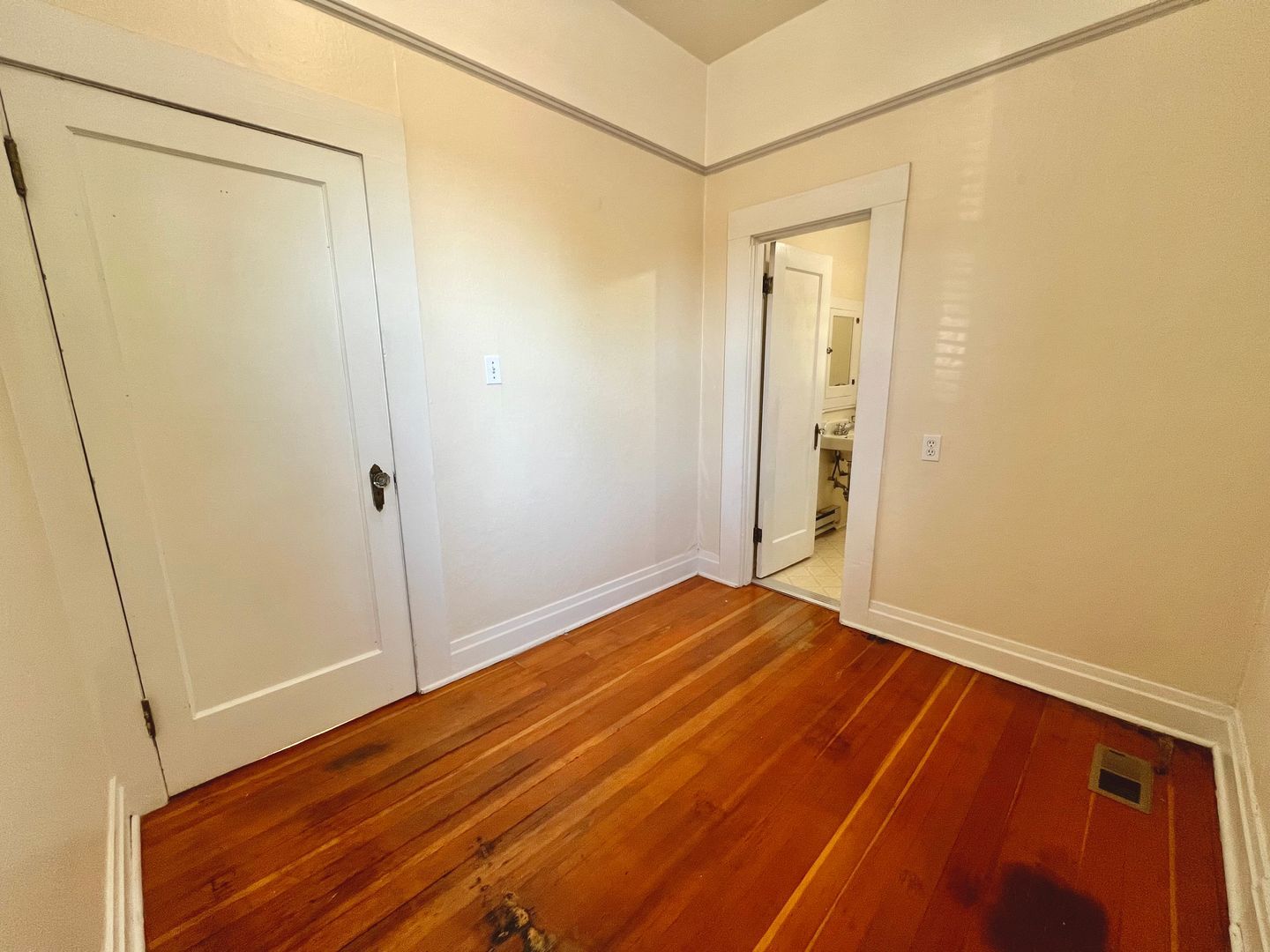 2916 SE 17th Avenue - Portland - Oregon - 2 bed, 2 bath rental property