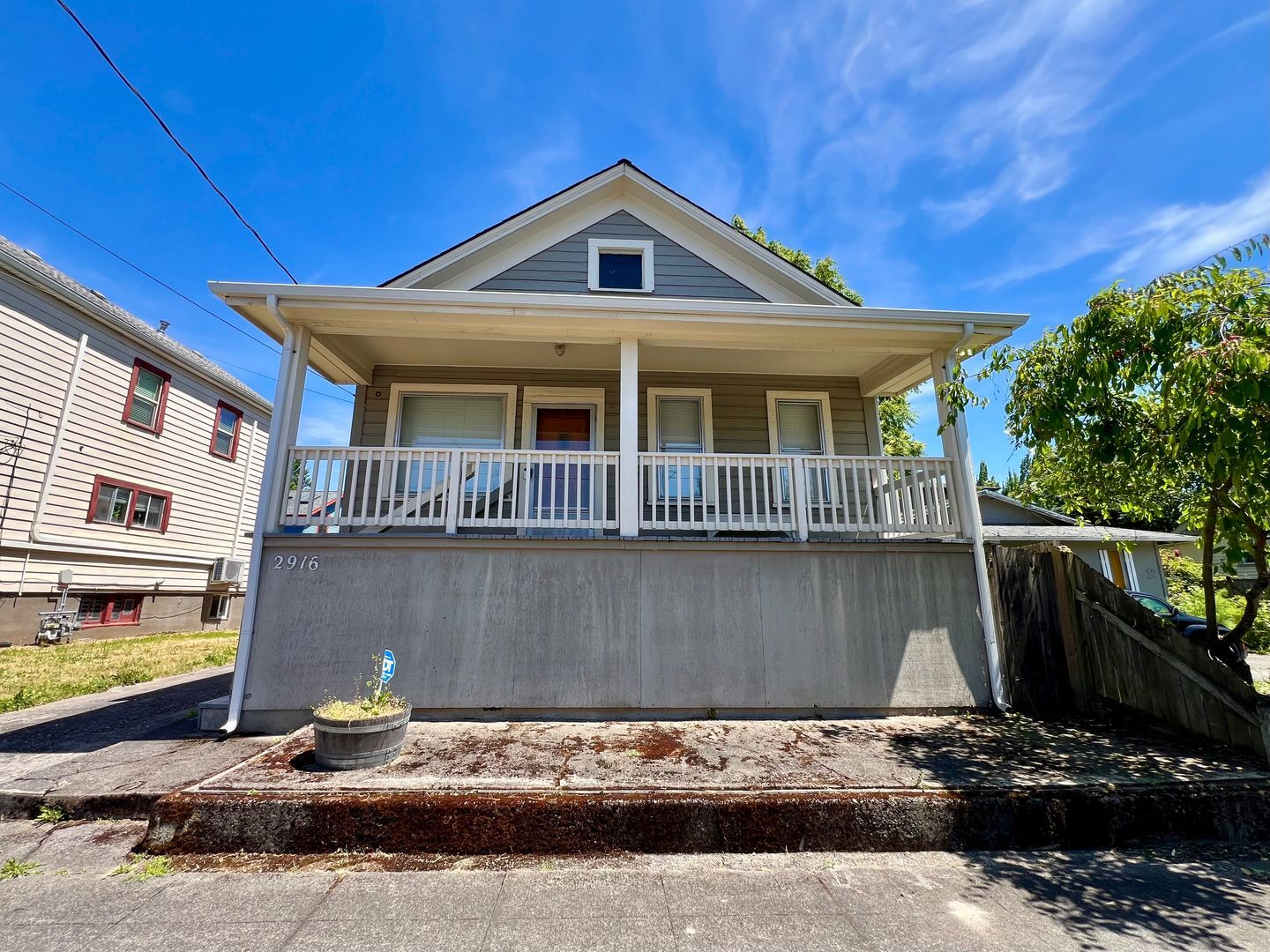 2916 SE 17th Avenue - Portland - Oregon - 2 bed, 2 bath rental property