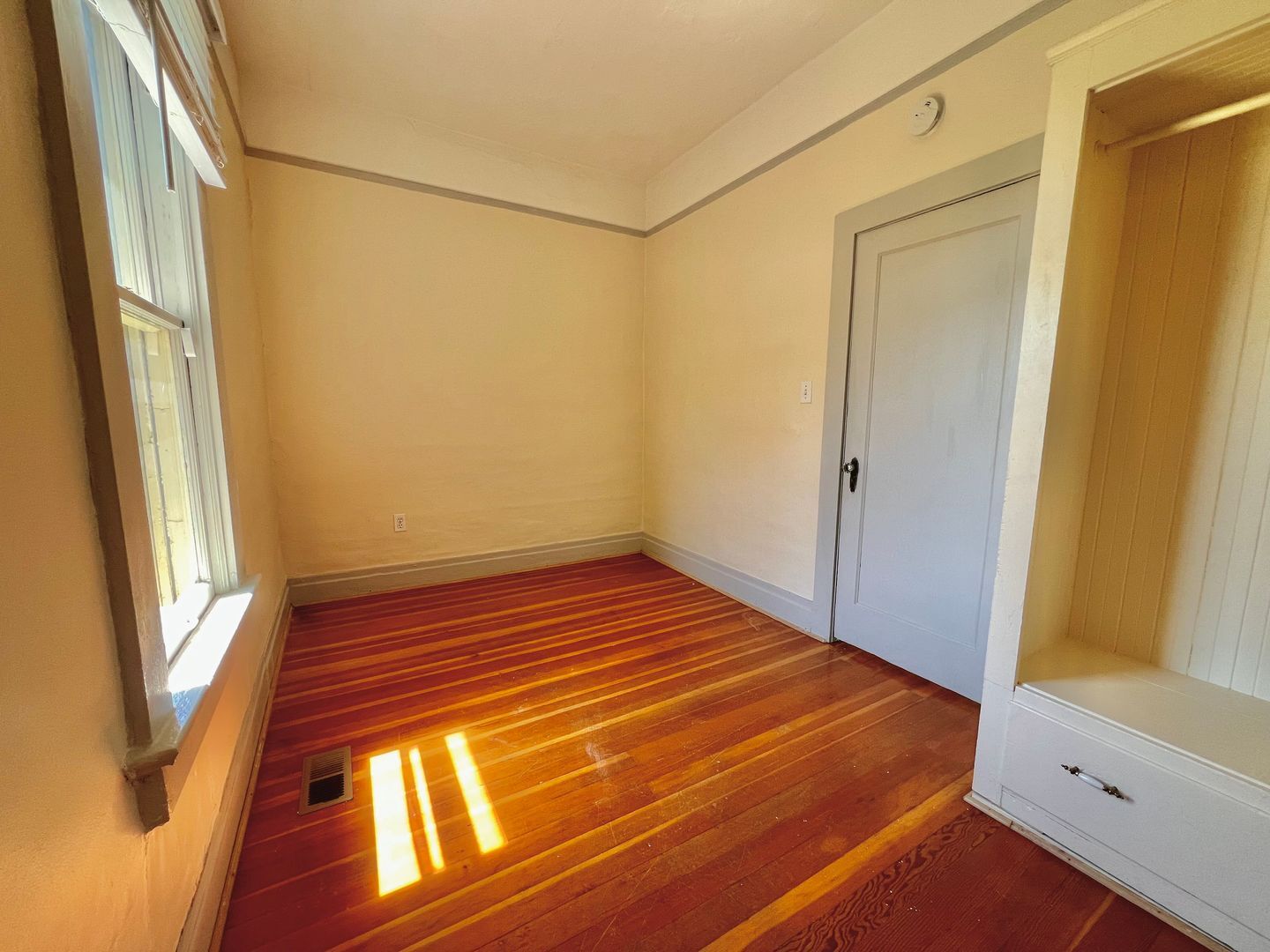 2916 SE 17th Avenue - Portland - Oregon - 2 bed, 2 bath rental property