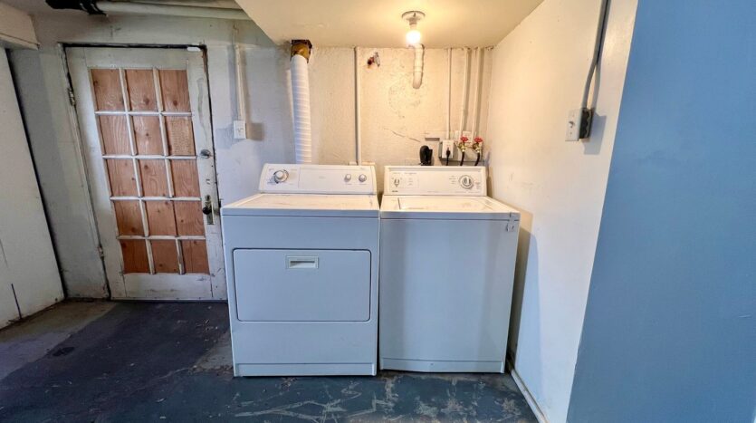 2916 SE 17th Avenue - Portland - Oregon - 2 bed, 2 bath rental property