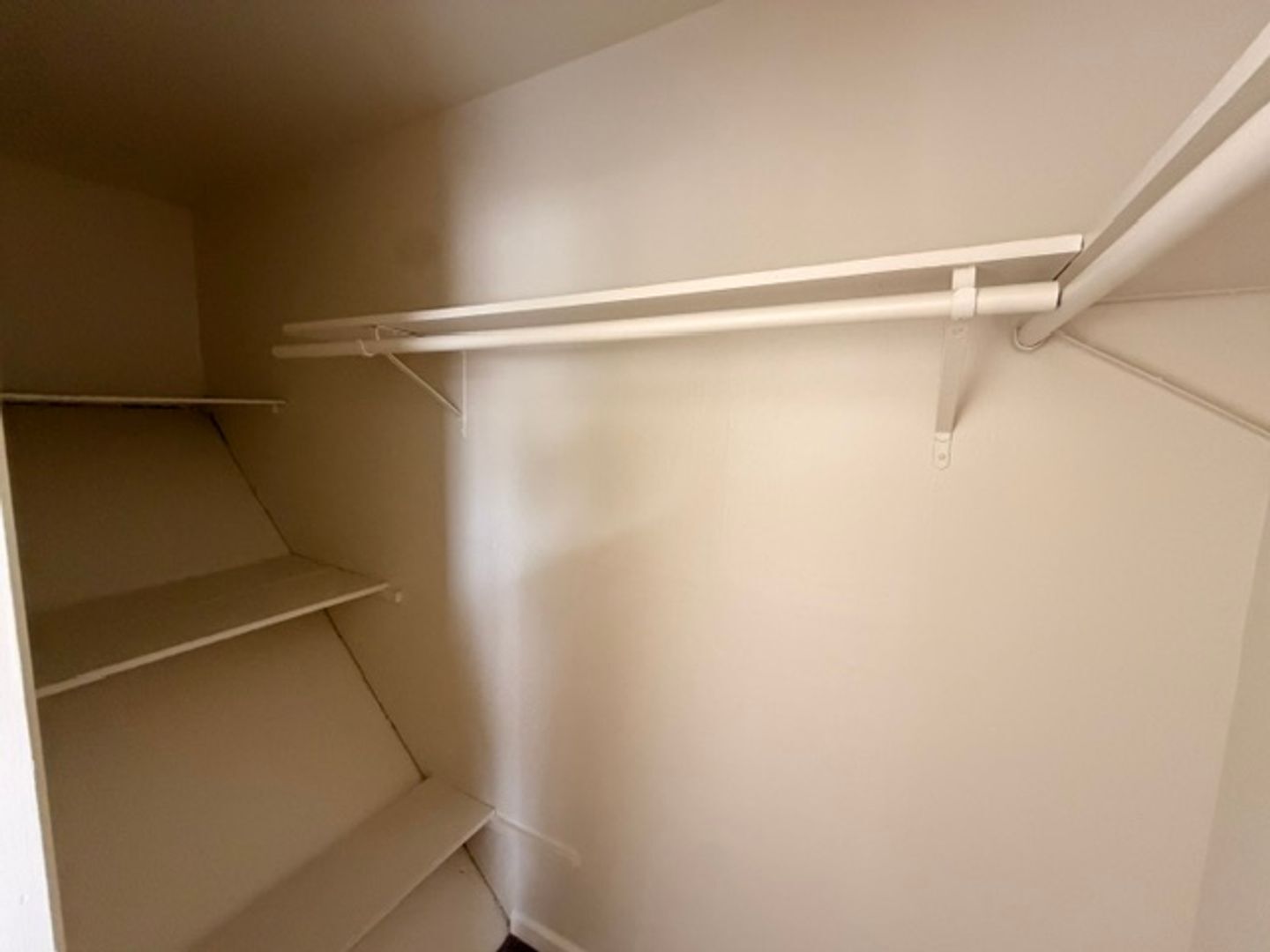 29163 Dixon Street - Hayward - California - 3 bed, 1.5 bath rental property