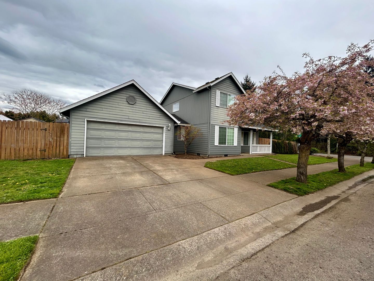 3001 NE 160th Ct - Vancouver - Washington - 3 bed, 2.5 bath rental property