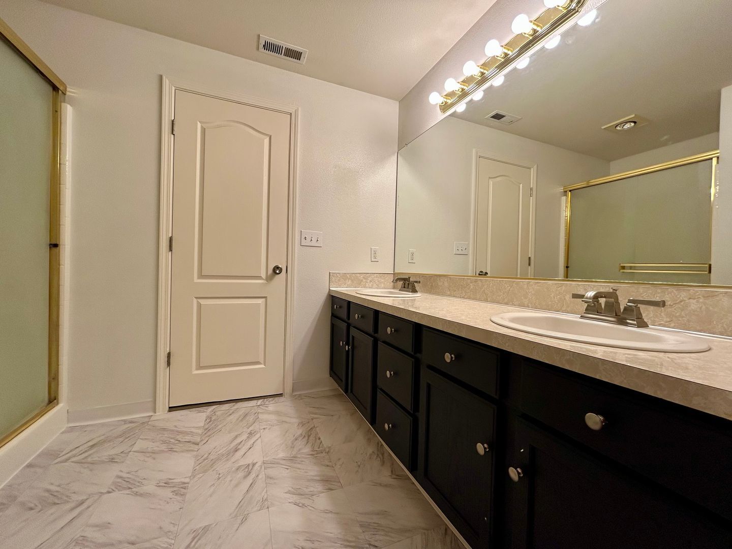3001 NE 160th Ct - Vancouver - Washington - 3 bed, 2.5 bath rental property