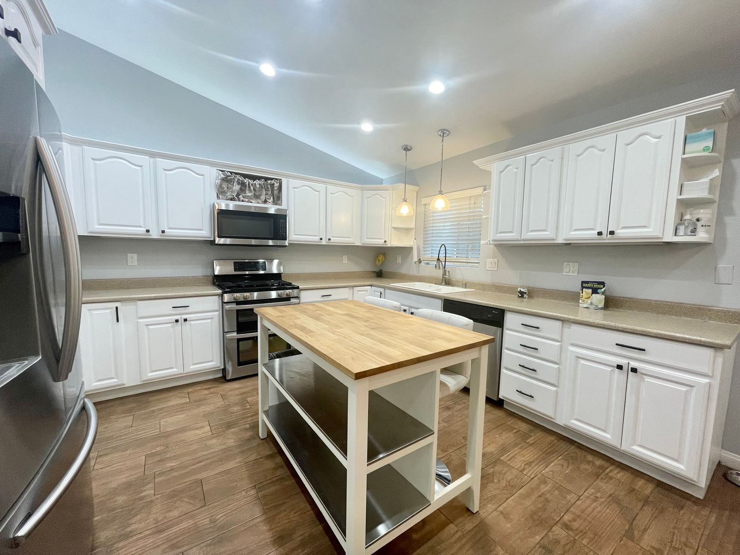 30306 Avenida Maravilla - Cathedral City - California - 3 bed, 2 bath rental property