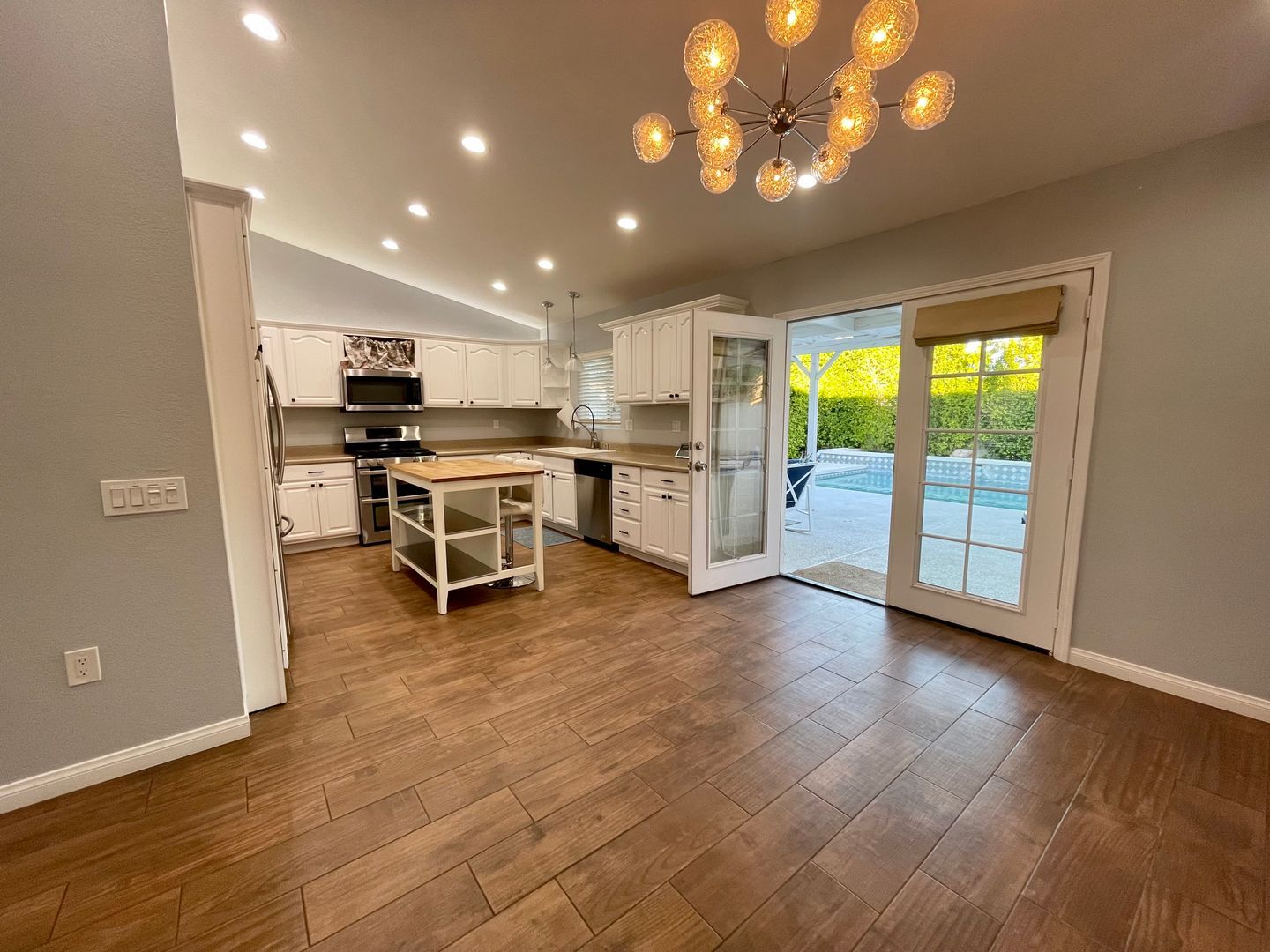 30306 Avenida Maravilla - Cathedral City - California - 3 bed, 2 bath rental property