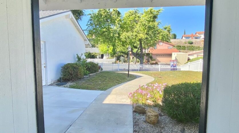 30702 Passageway Pl - Agoura Hills - California - 4 bed, 2 bath rental property