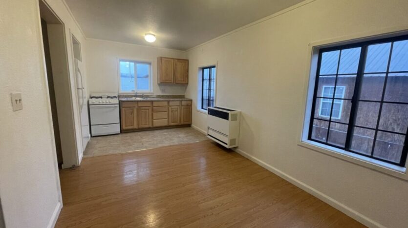 320 Birch St - #3 - Westwood - California - 1 bed, 1 bath rental property