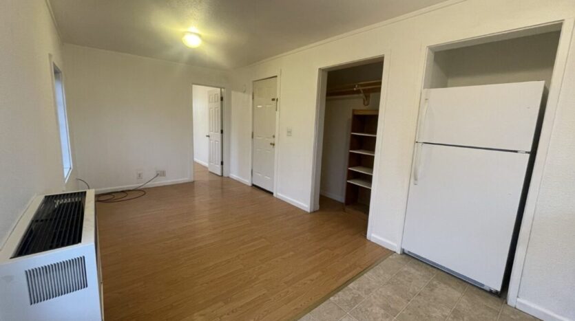320 Birch St - #3 - Westwood - California - 1 bed, 1 bath rental property