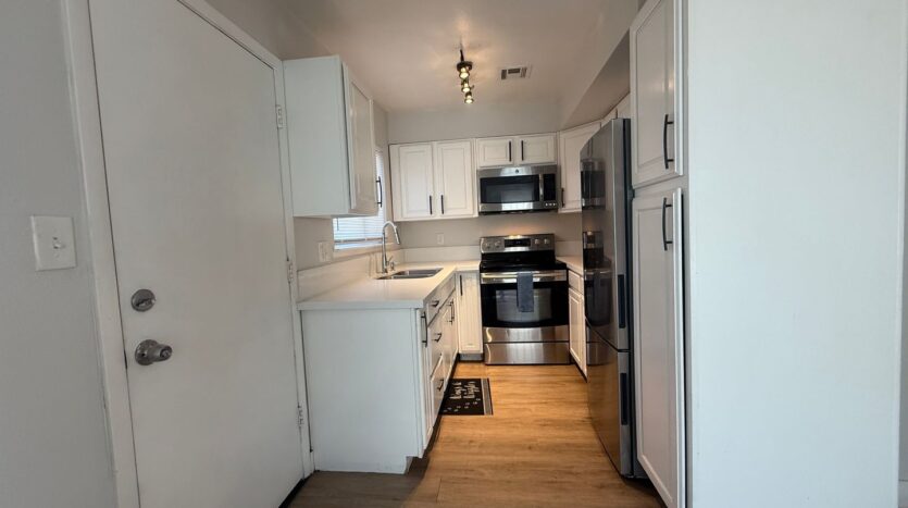 3361 Civic Center Dr - LV T 3361 #H - North Las Vegas - Nevada - 2 bed, 1.5 bath rental property