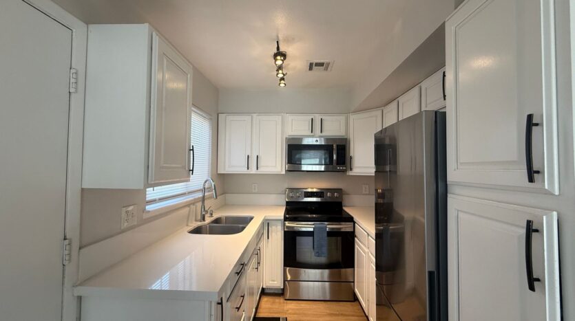 3361 Civic Center Dr - LV T 3361 #H - North Las Vegas - Nevada - 2 bed, 1.5 bath rental property