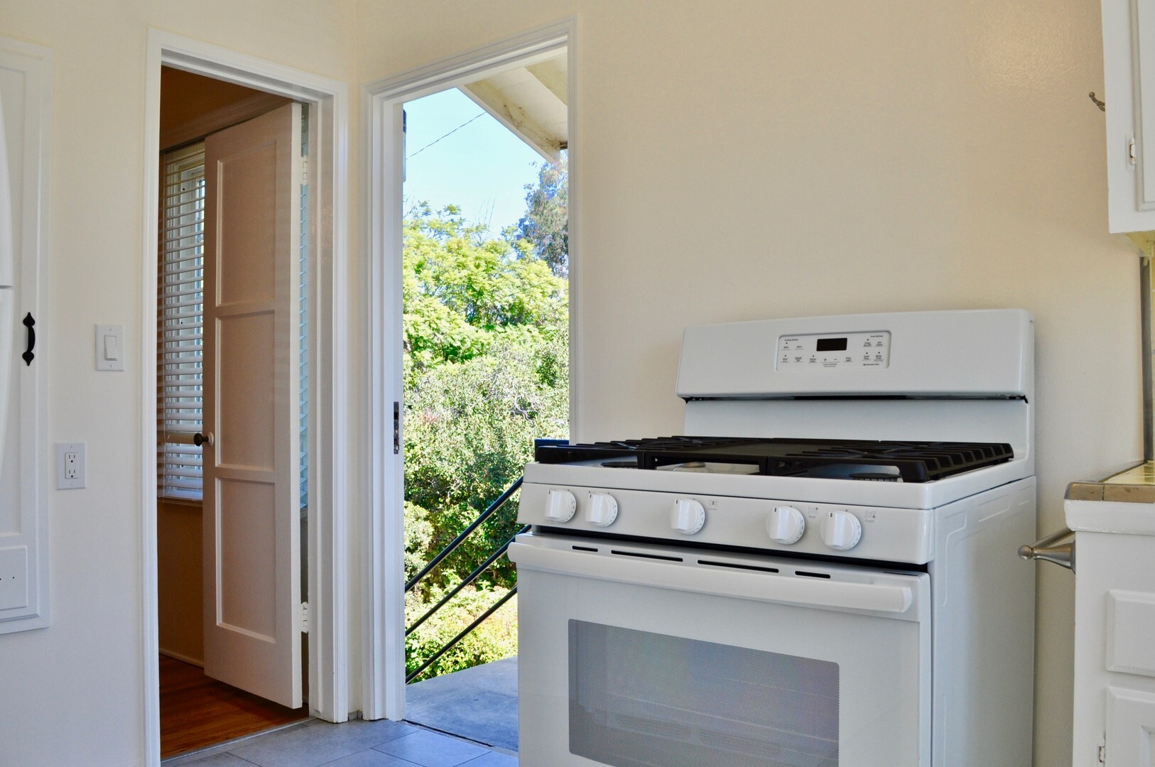 3407 Union Street - San Diego - California - 2 bed, 1 bath rental property