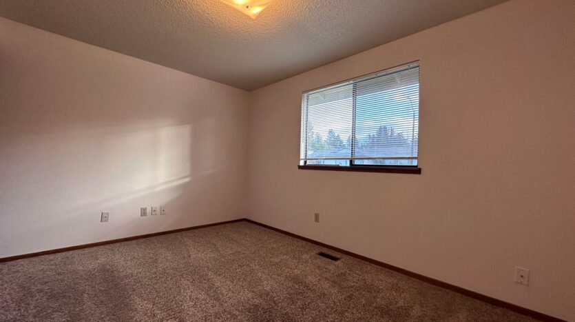 3417 SE 11th St. - Gresham - Oregon - 2 bed, 1 bath rental property