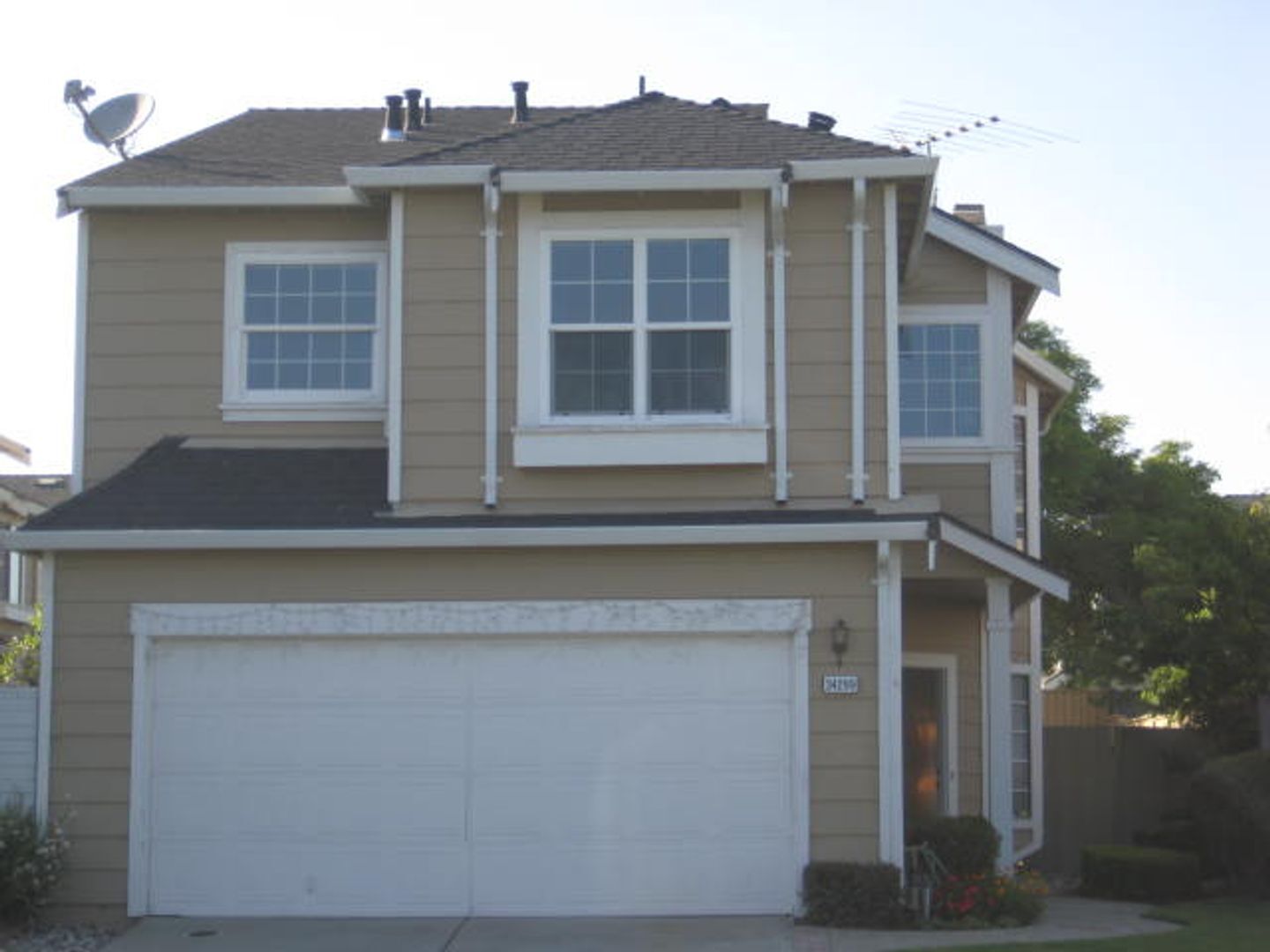 34299 Maybird Cir - Fremont - California - 4 bed, 2 bath rental property