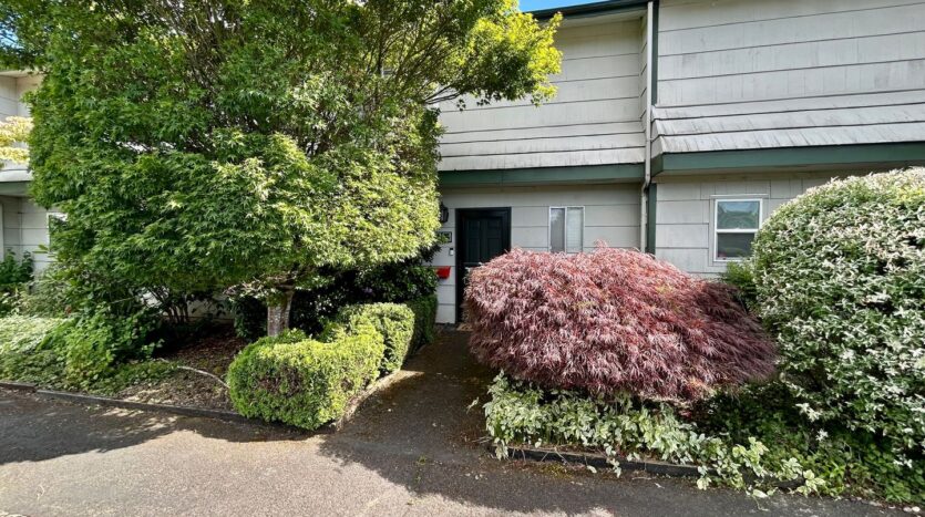 345 NE 105th St - Vancouver - Washington - 3 bed, 1.5 bath rental property