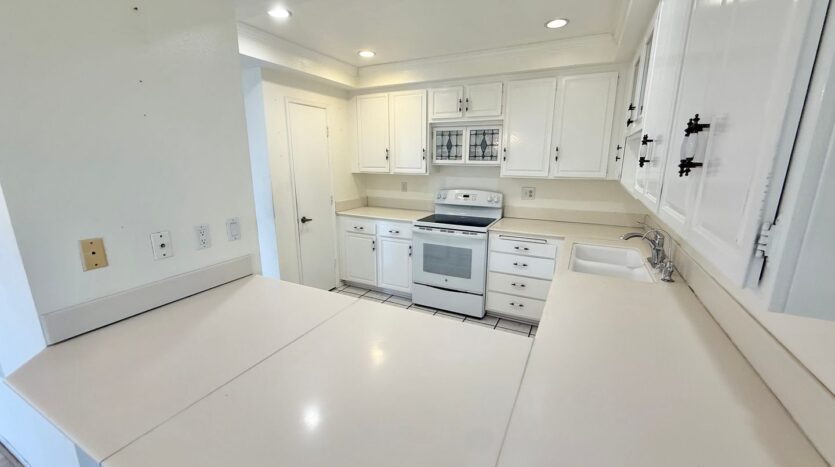 3486 Bahia Blanca West #3G - Laguna Woods - California - 3 bed, 2 bath rental property