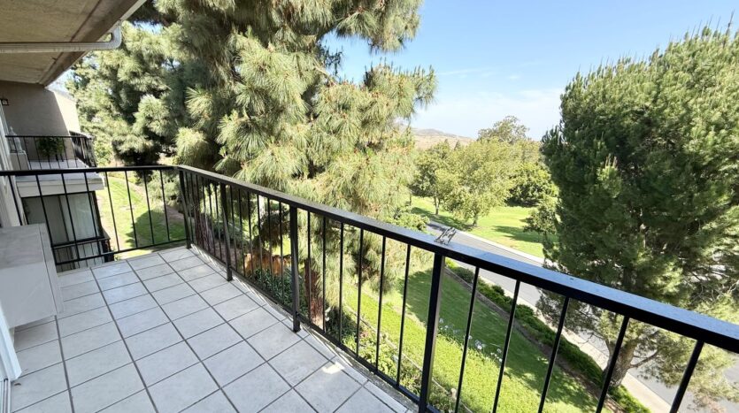 3486 Bahia Blanca West #3G - Laguna Woods - California - 3 bed, 2 bath rental property