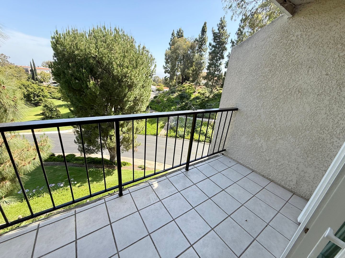 3486 Bahia Blanca West #3G - Laguna Woods - California - 3 bed, 2 bath rental property