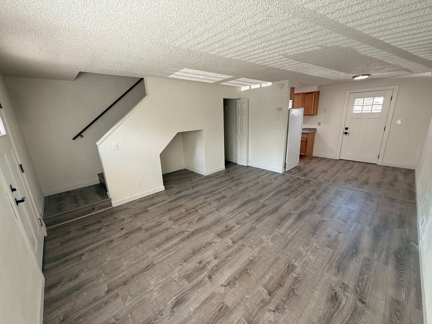 360 SE Railroad St -6 - Bend - Oregon - 2 bed, 1 bath rental property