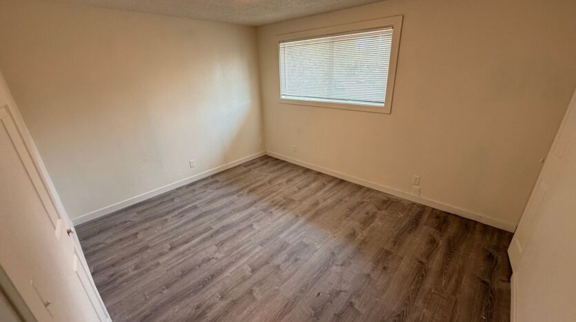 360 SE Railroad St -6 - Bend - Oregon - 2 bed, 1 bath rental property