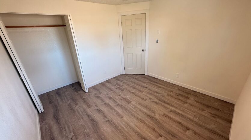 360 SE Railroad St -6 - Bend - Oregon - 2 bed, 1 bath rental property