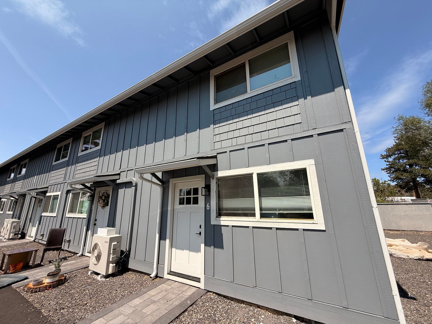 360 SE Railroad St -6 - Bend - Oregon - 2 bed, 1 bath rental property