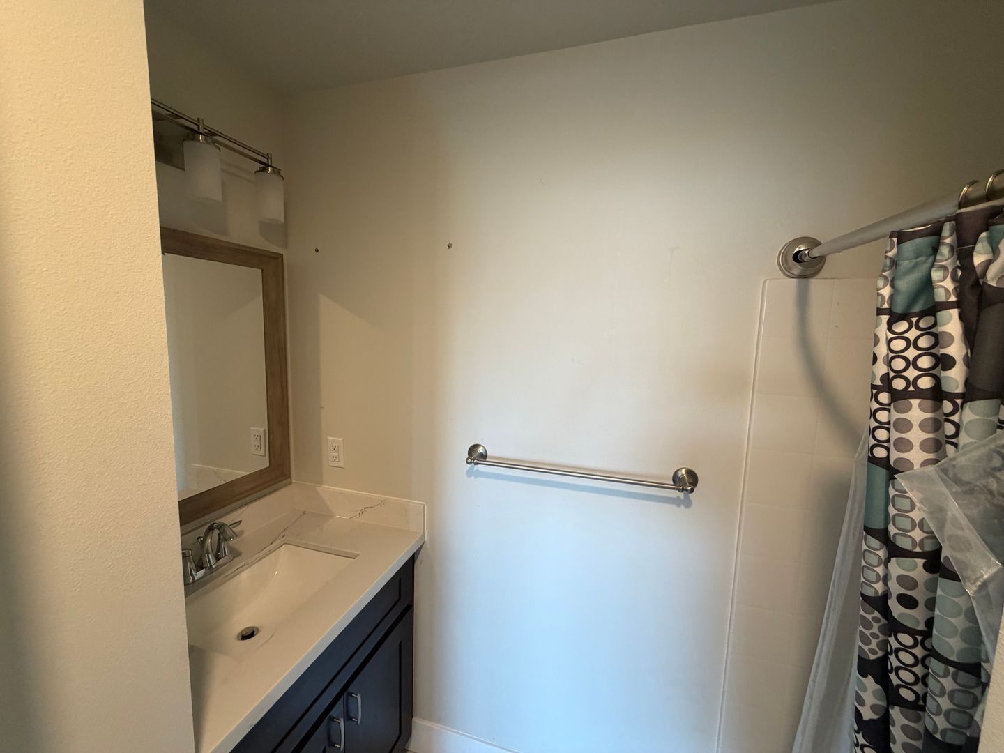 3637 S Ainsworth Ave - Tacoma - Washington - 2 bed, 2 bath rental property