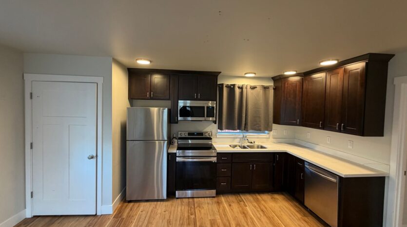 3637 S Ainsworth Ave - Tacoma - Washington - 2 bed, 2 bath rental property