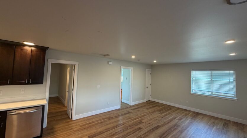3637 S Ainsworth Ave - Tacoma - Washington - 2 bed, 2 bath rental property