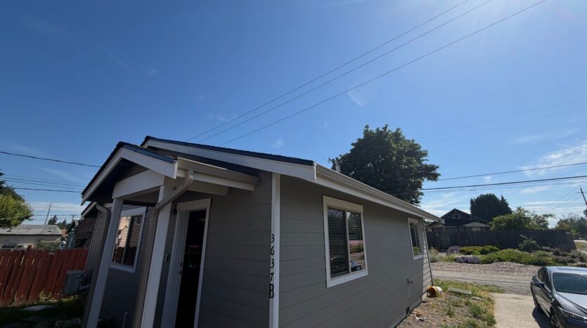 3637 S Ainsworth Ave - Tacoma - Washington - 2 bed, 2 bath rental property