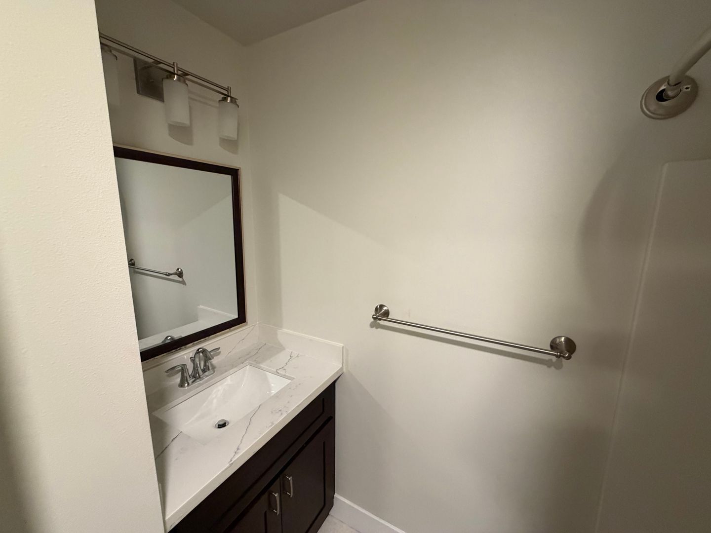 3637 S Ainsworth Ave - Tacoma - Washington - 2 bed, 2 bath rental property