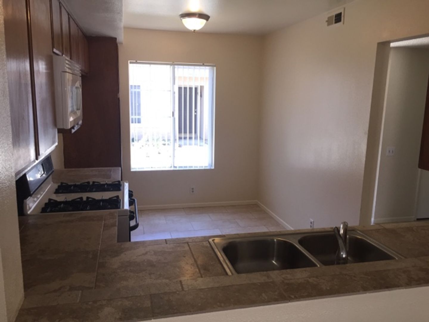 3651 Caminito Carmel Landing - San Diego - California - 3 bed, 2.5 bath rental property