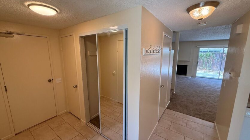 3651 Caminito Carmel Landing - San Diego - California - 3 bed, 2.5 bath rental property