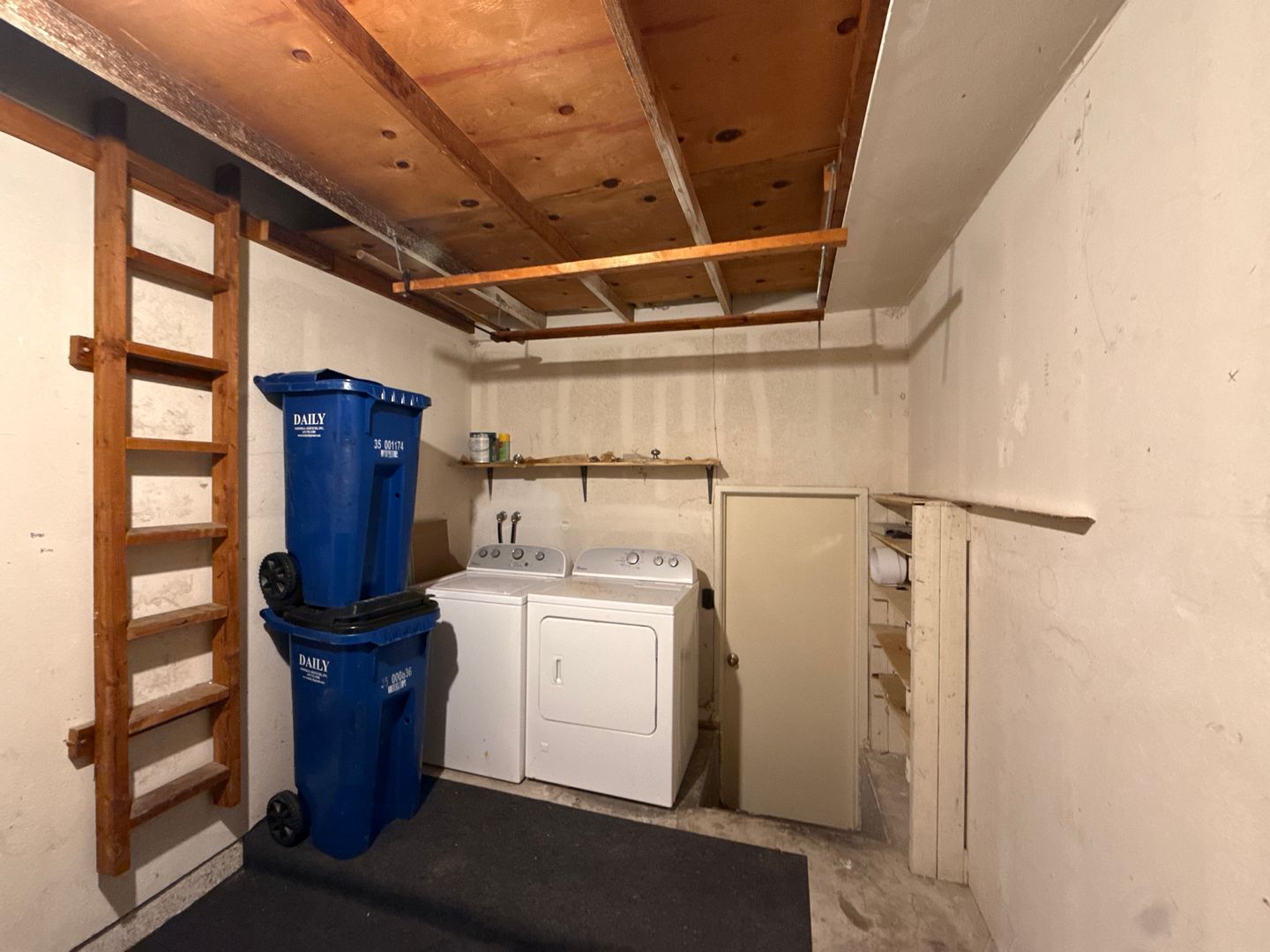 3651 Caminito Carmel Landing - San Diego - California - 3 bed, 2.5 bath rental property