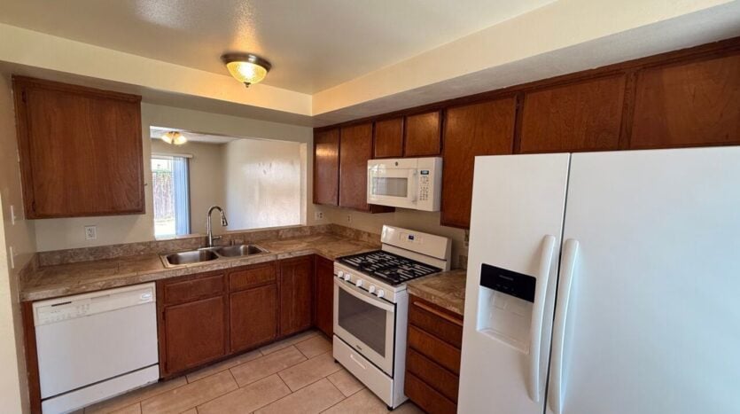 3651 Caminito Carmel Landing - San Diego - California - 3 bed, 2.5 bath rental property