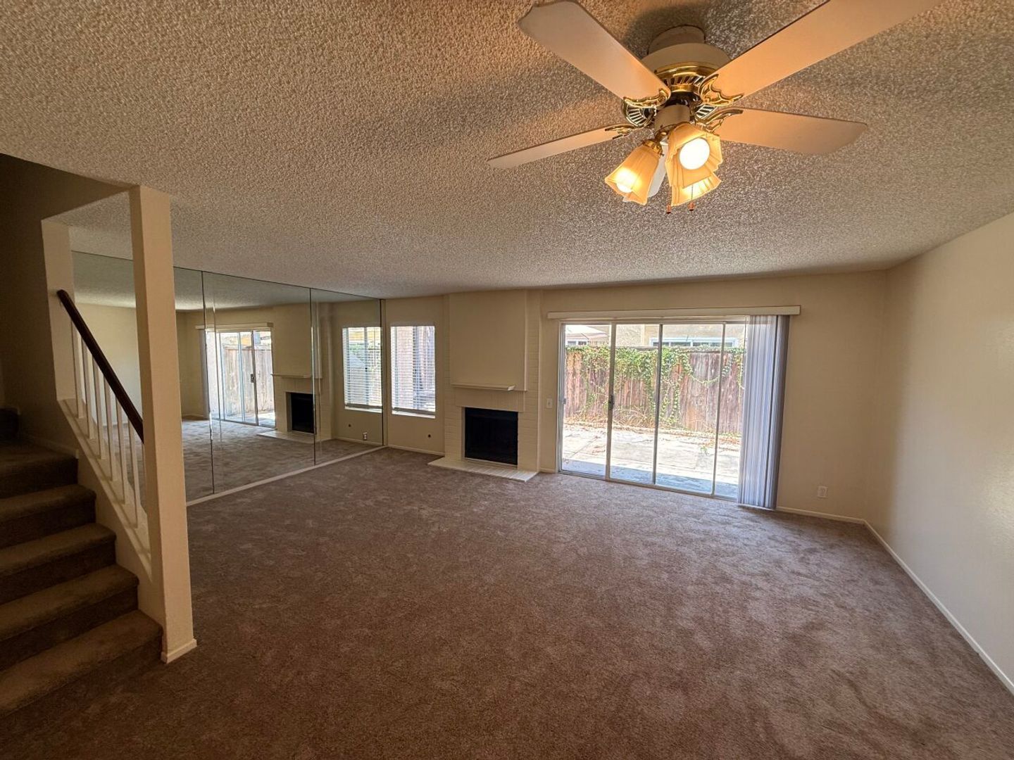 3651 Caminito Carmel Landing - San Diego - California - 3 bed, 2.5 bath rental property