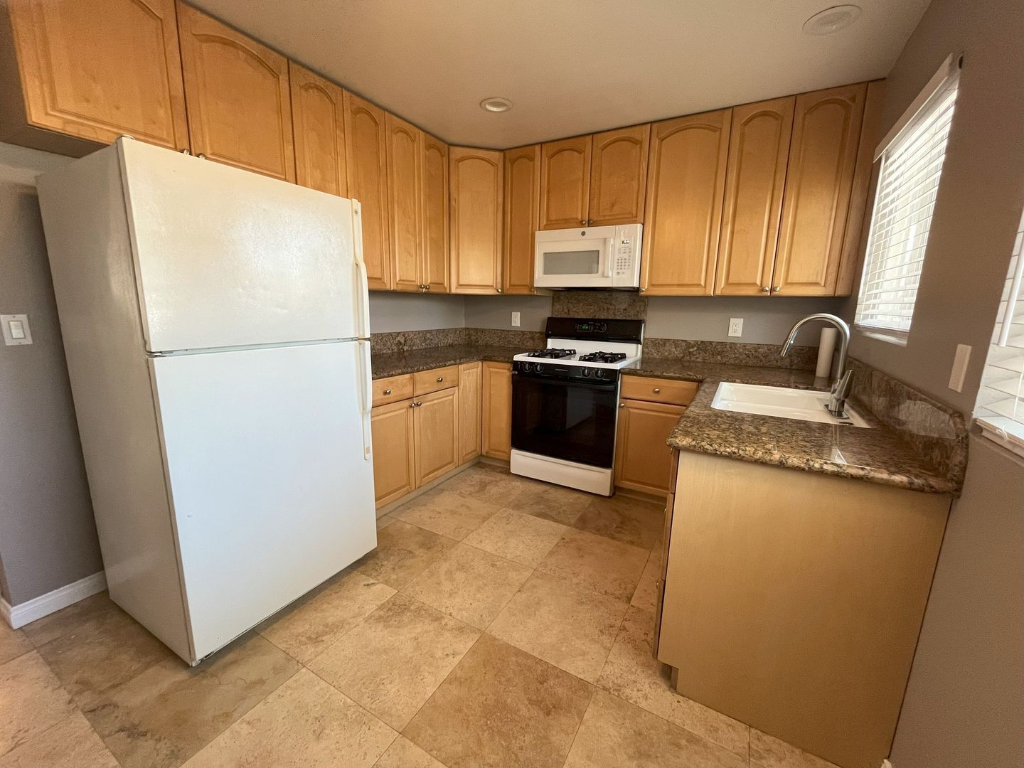 3662 Nile Street #A - San Diego - California - 2 bed, 1.5 bath rental property