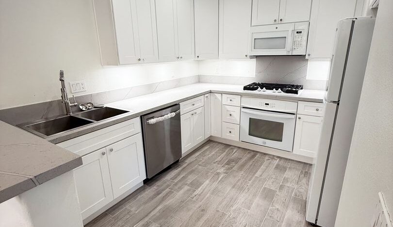 3674 Ruette De Ville - San Diego - California - 3 bed, 2.5 bath rental property