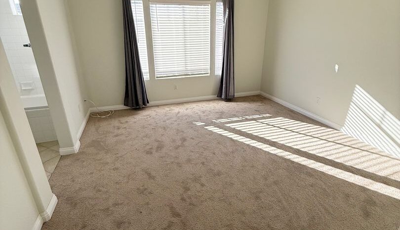 3674 Ruette De Ville - San Diego - California - 3 bed, 2.5 bath rental property