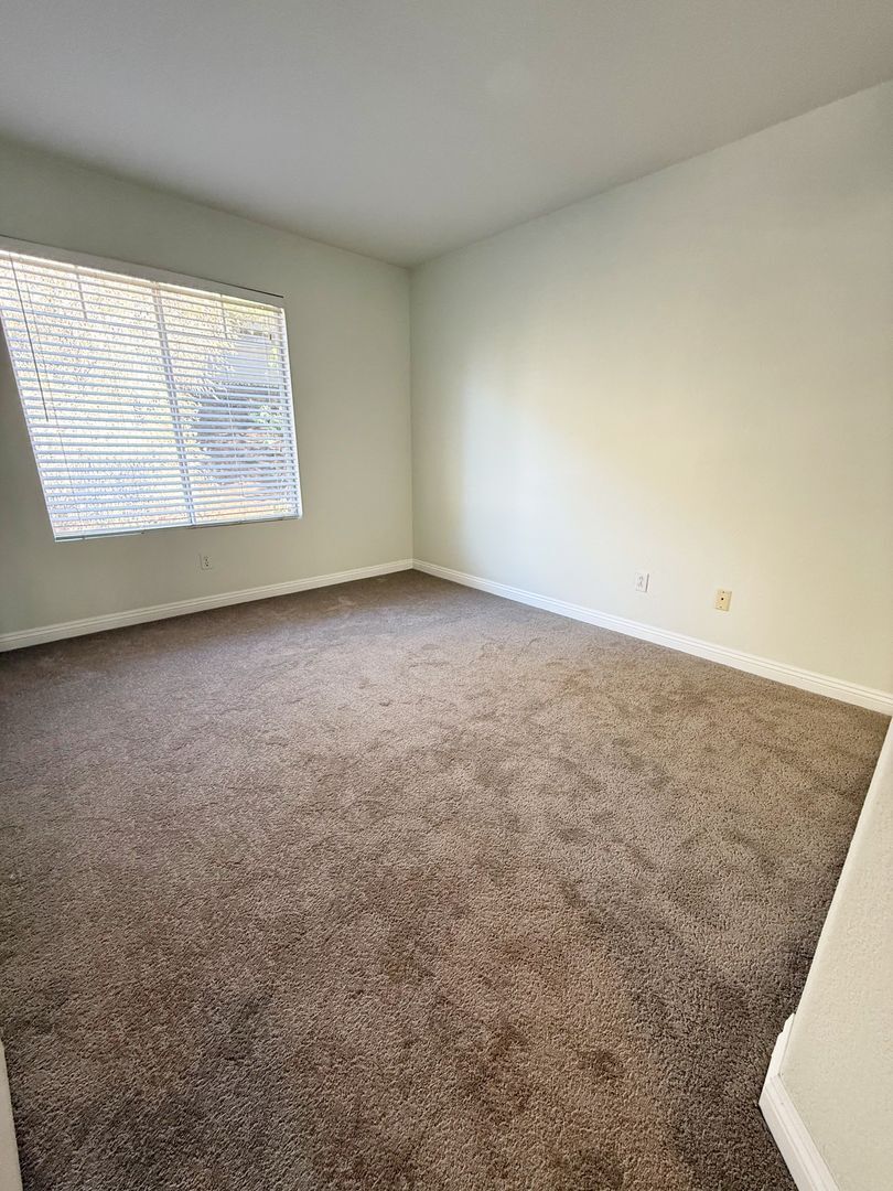 3674 Ruette De Ville - San Diego - California - 3 bed, 2.5 bath rental property