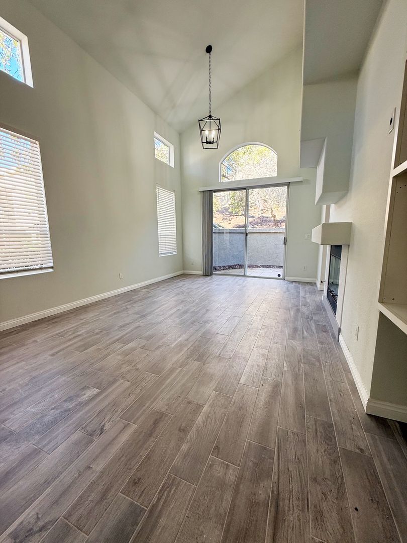 3674 Ruette De Ville - San Diego - California - 3 bed, 2.5 bath rental property