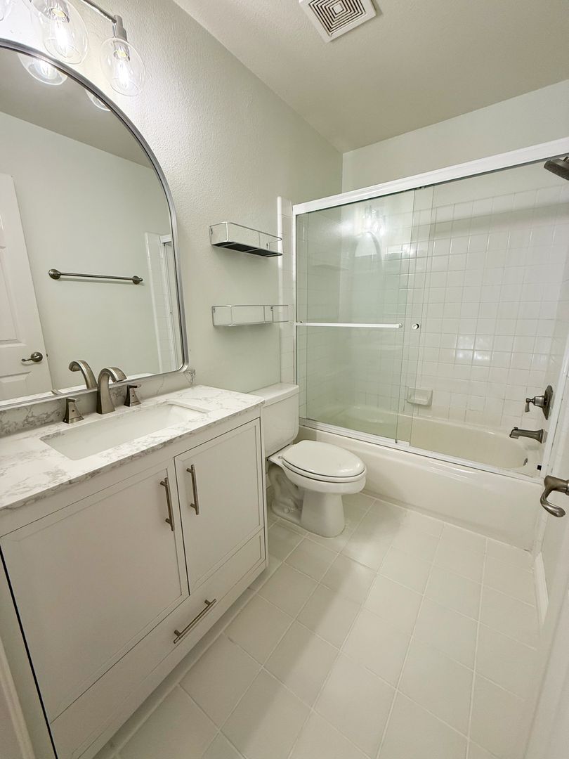3674 Ruette De Ville - San Diego - California - 3 bed, 2.5 bath rental property