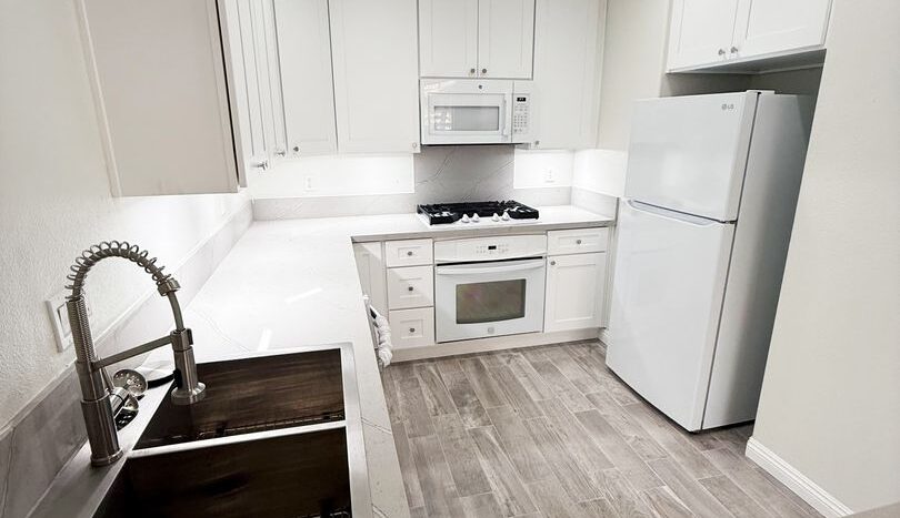 3674 Ruette De Ville - San Diego - California - 3 bed, 2.5 bath rental property