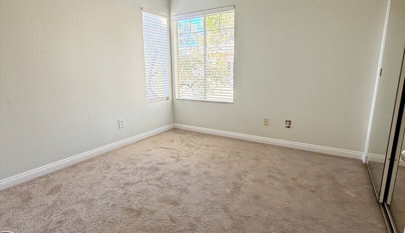 3674 Ruette De Ville - San Diego - California - 3 bed, 2.5 bath rental property